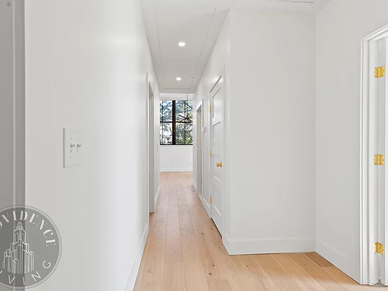 Blackstone Boulevard Residences — Photo 9
