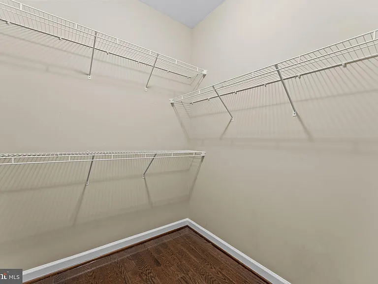 21268 Park Grove Ter — Photo 46