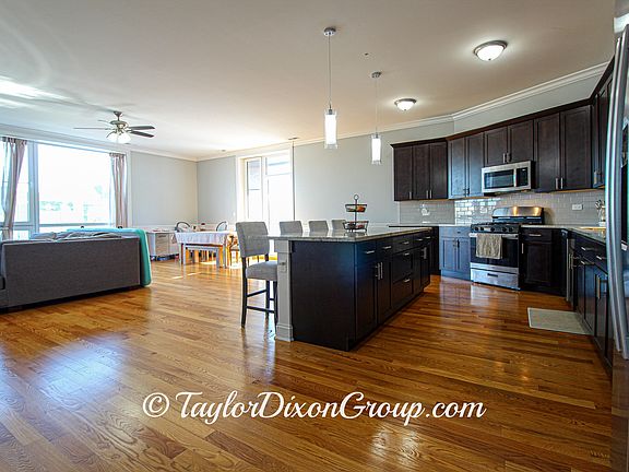 4th image of 520 N Western Ave #3C