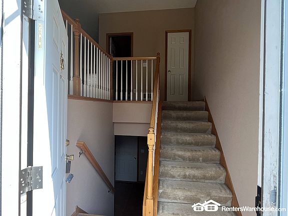3rd image of 6820 158th St W
