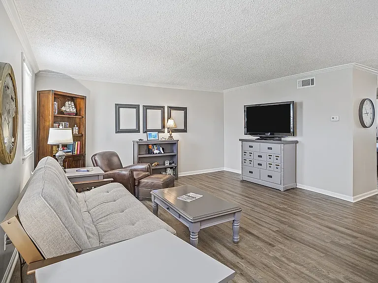 1301 Neelys Bend Rd #B14 — Photo 5