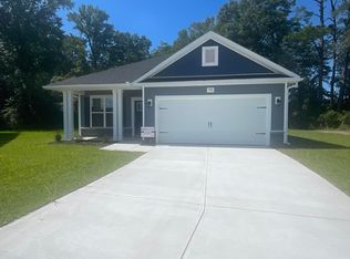 90 Fishing Creek Dr, New Bern, NC 28562