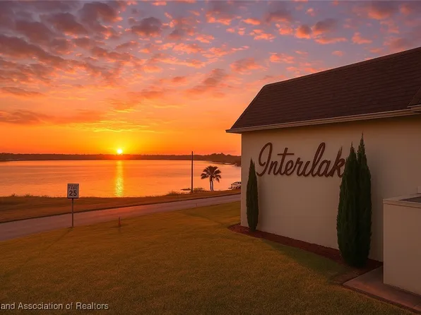 404 Lake Clay Dr S, Lake Placid, FL 33852