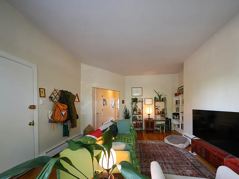1726 Beacon St #1 — Photo 3