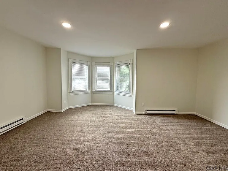 900 Somerset Ave #2 — Photo 6