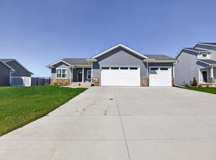 1634 Dalton St, Jesup, IA 50648