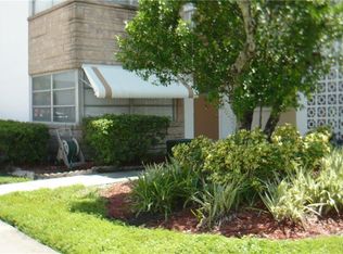 6015 19th St N APT 101, Saint Petersburg, FL 33714