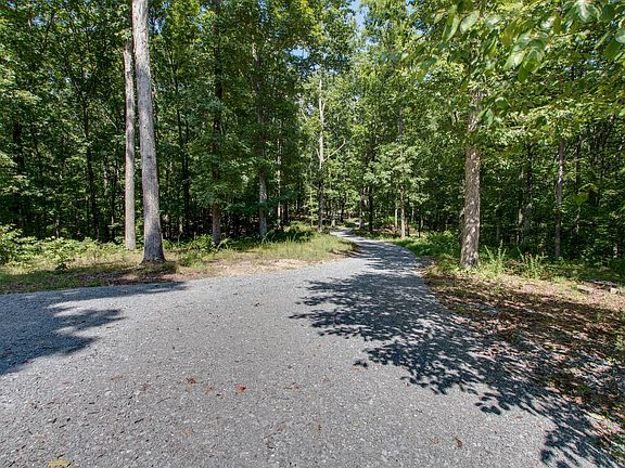 3rd image of 100 Sarvis Ridge Rd