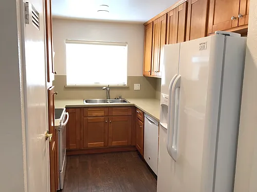 1820 Ednamary Way #B Photo 1