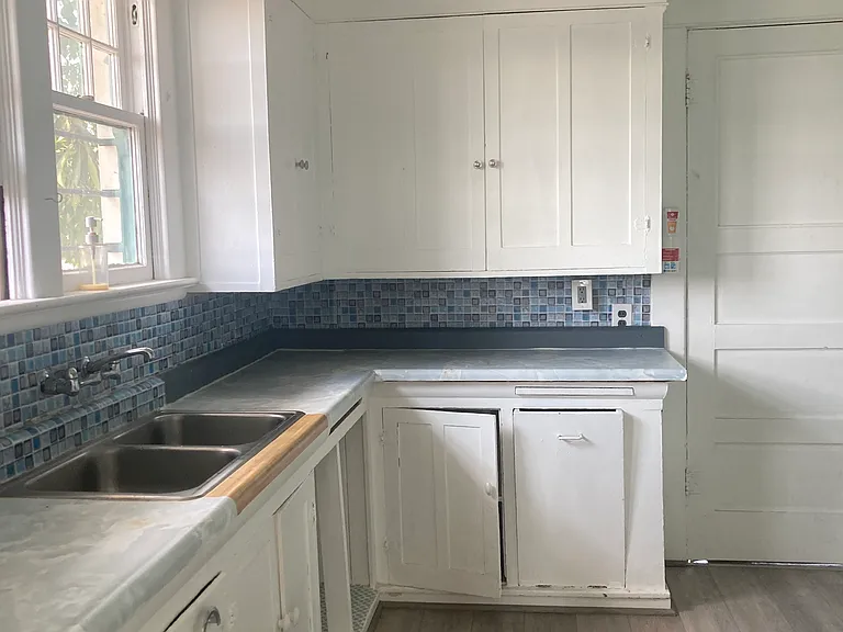 1250 Ferry St SW — Photo 23