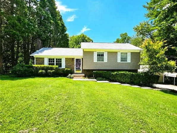 406 Laurel Mountain Rd, North Wilkesboro, NC 28659