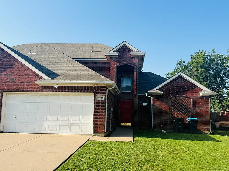 5904 Blackmon Ct — Photo 1