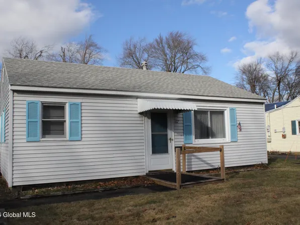 67 Miracle Lane, Loudonville, NY 12211