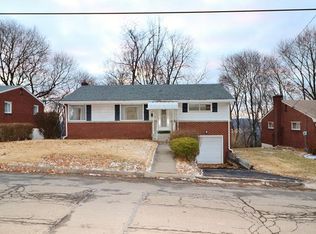 541 Longvue Dr, New Kensington, PA