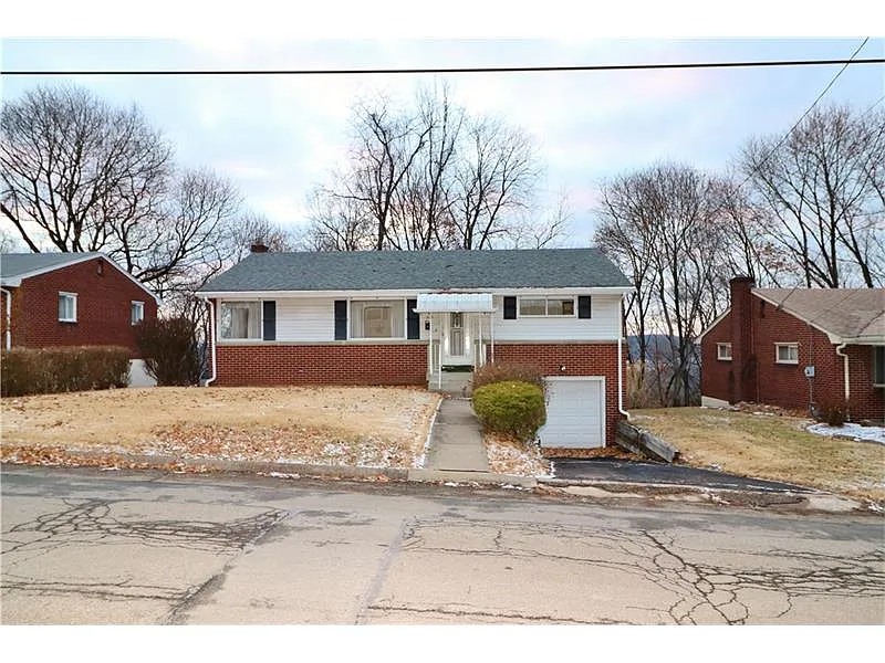 541 Longvue Dr photo 1