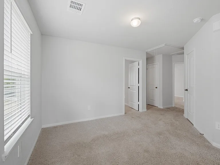 961 Harper Ln — Photo 11