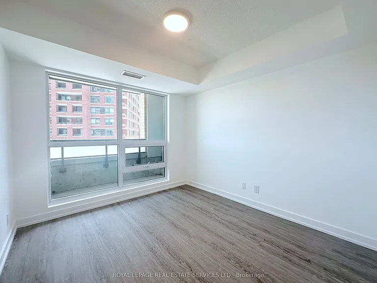 25 Kitney Dr #423 — Photo 6