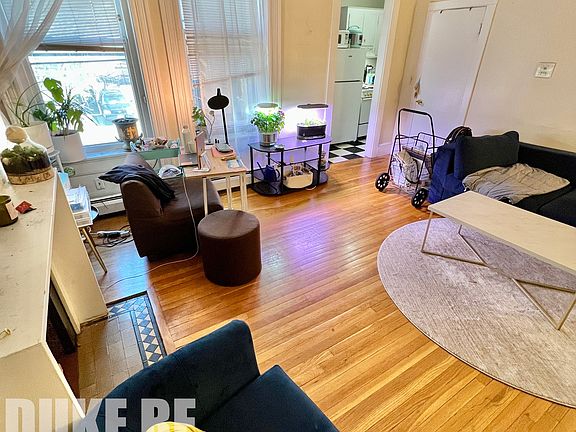 5th image of 28 Cumberland St APT 4