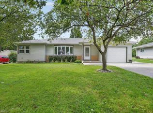 3407 Veralta Dr, Cedar Falls, IA 50613