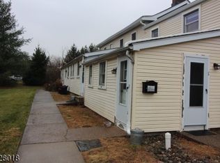 10 Autumn Leaf Dr #1, Flemington, NJ 08822