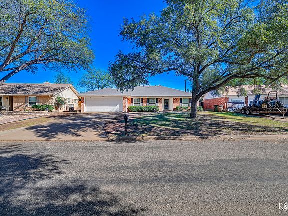 2nd image of 3108 Woodland Cir