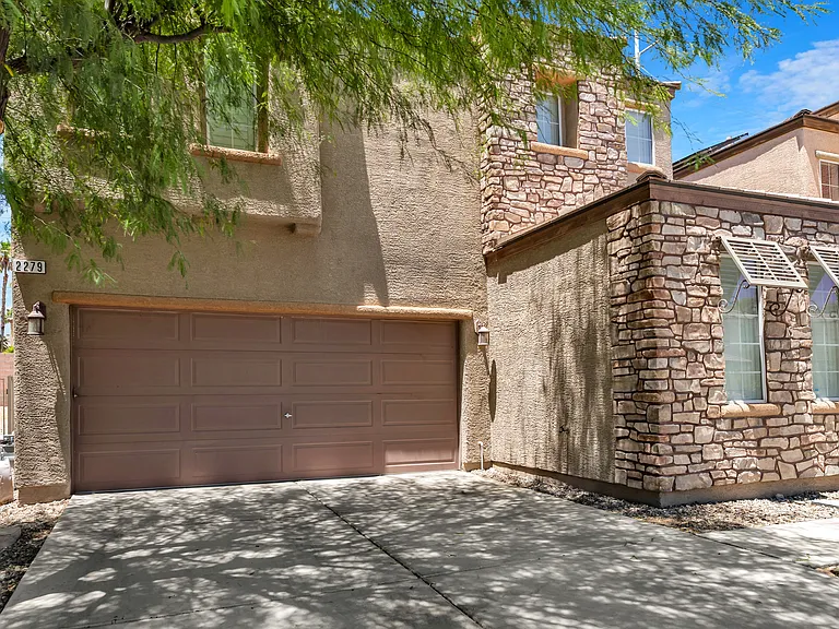 2279 Autumn Fire Ct — Photo 3