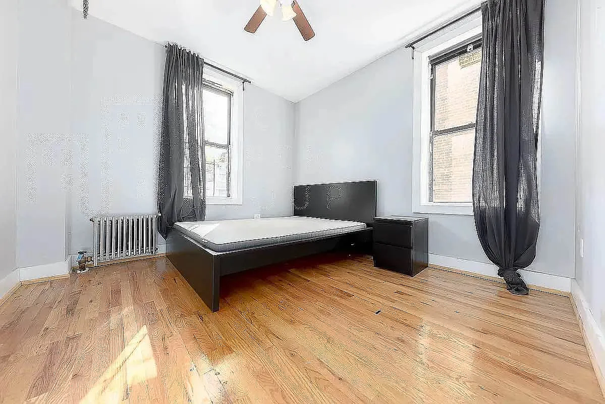 666 Hancock Street — Photo 4