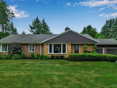 65 Deepwood Dr, East Aurora, NY, 14052