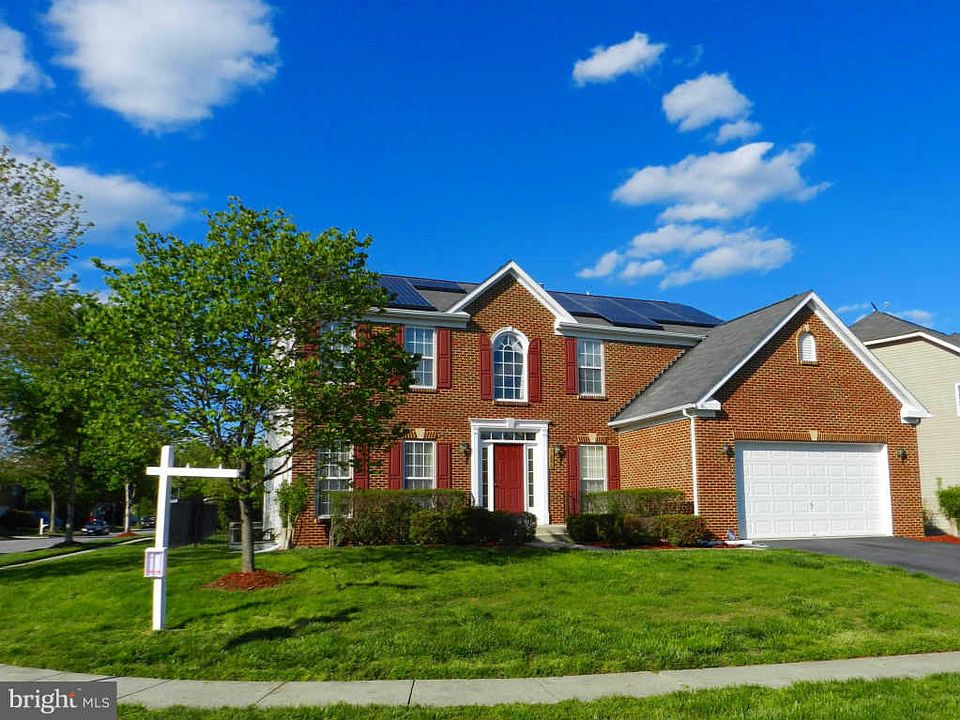 2nd image of 8200 Grayhawk Ct