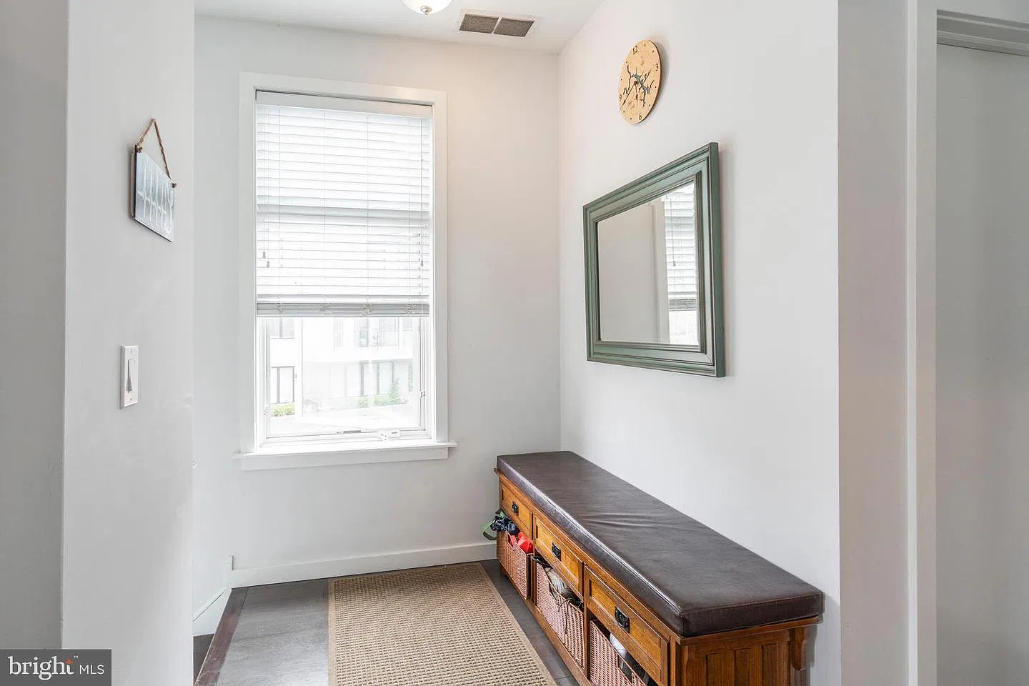 2 bed, 2.5 bath, 1365 sqft, $2,400 — Photo 3