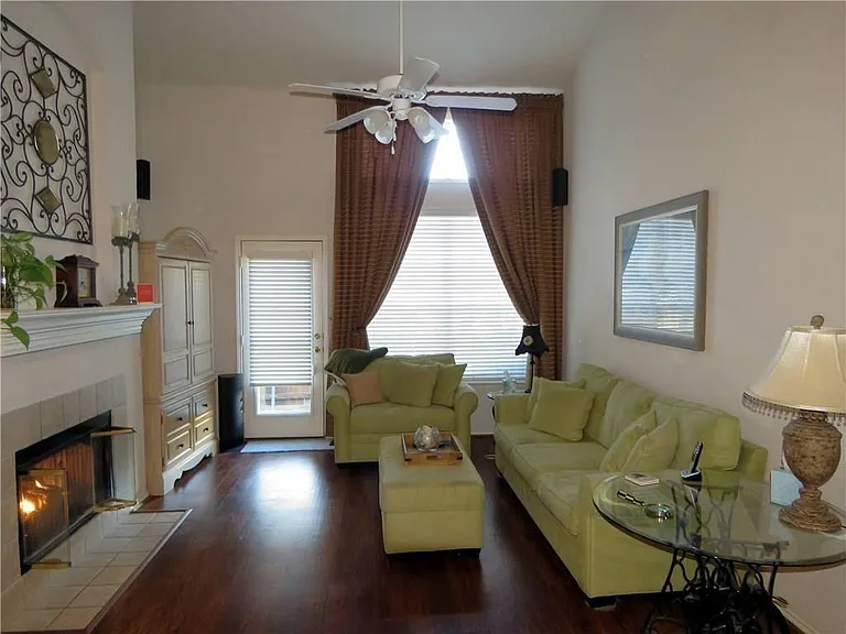 7049 Van Gogh Dr — Photo 17