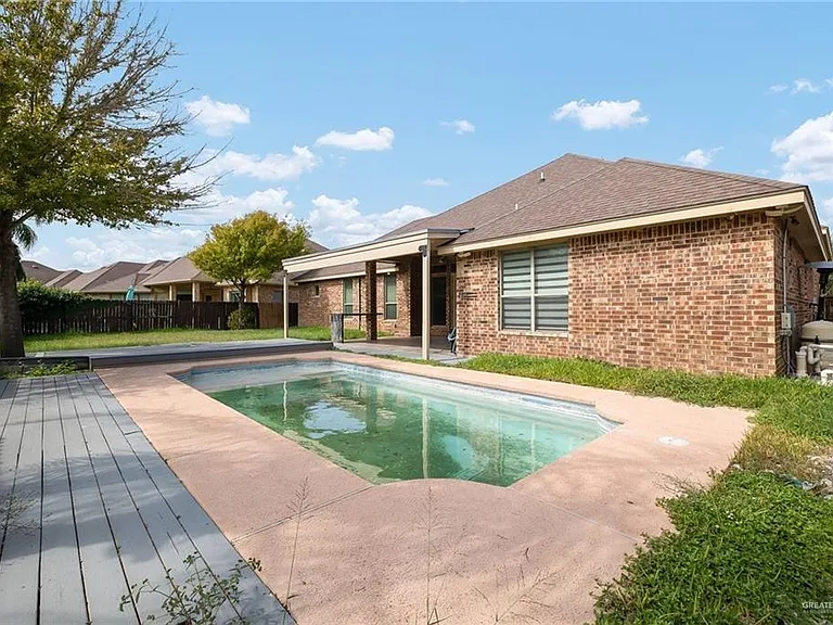 2505 Grand Canal Dr — Photo 12