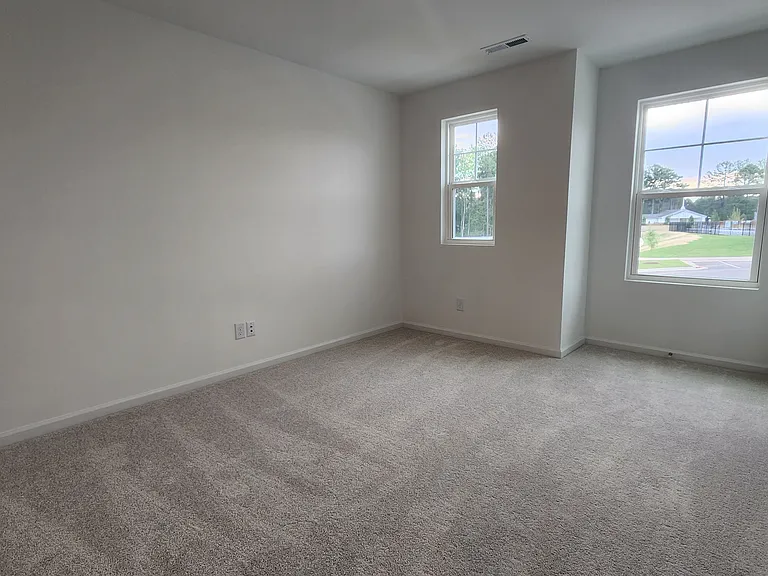 707 Painted Daisy Ln — Photo 16