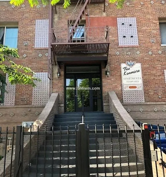 257 S Kenmore Ave #103 — Photo 3