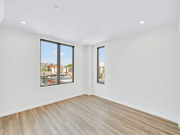 4th image of 30-88 21st St #2G
