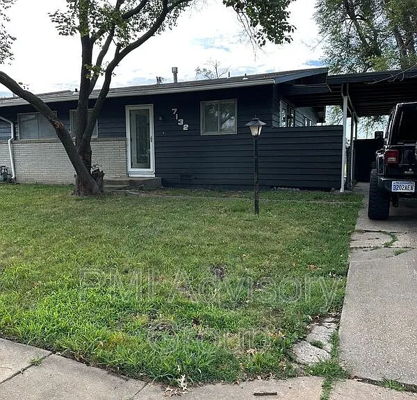 7132 SW Lario Ln — Photo 1