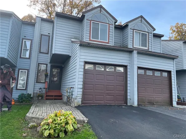 111 Sudbury Dr, Liverpool, NY 13088
