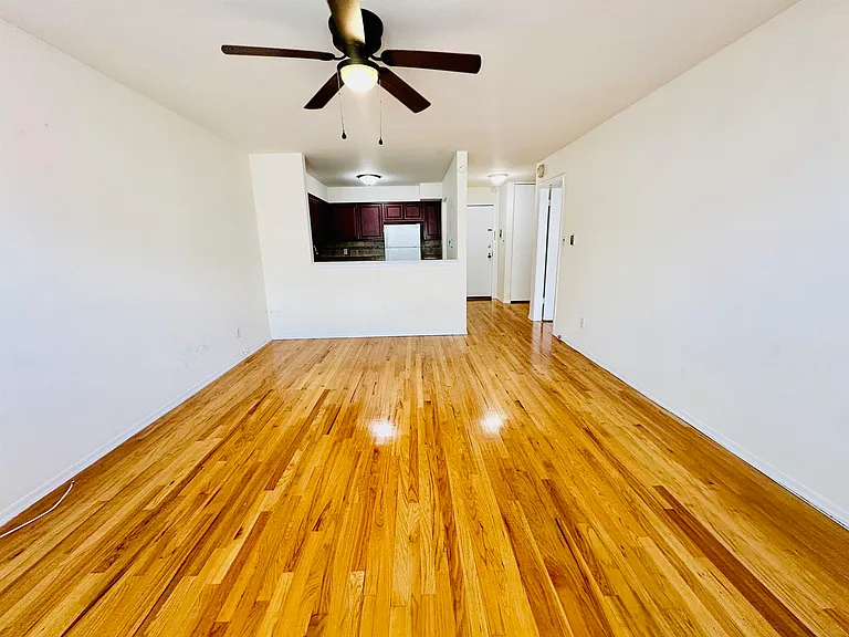 34 E 32nd St #C3 — Photo 4