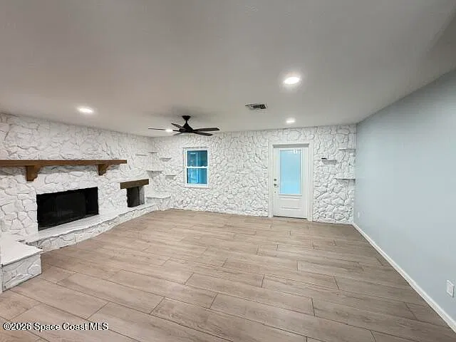 2 bed, 1.0 bath, 864 sqft, $1,995 — Photo 4