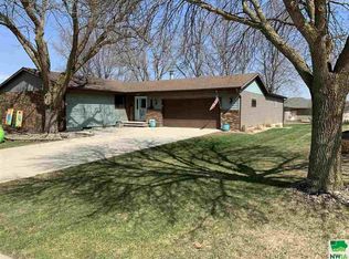721 23rd Ave, Sheldon, IA 51201