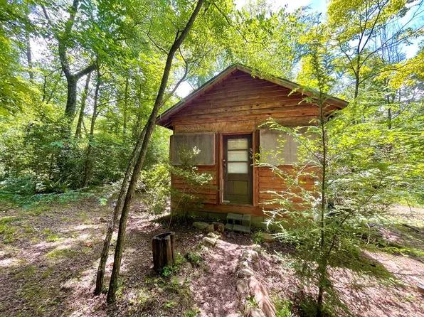 240 Garrett Branch Cir, Ellijay, GA 30536