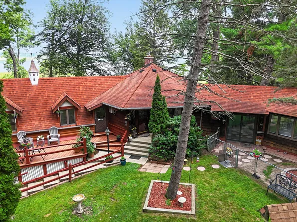 1916 Ackerson Lake Rd, Jackson, MI 49201