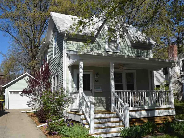 425 Clark St, Iowa City, IA 52240