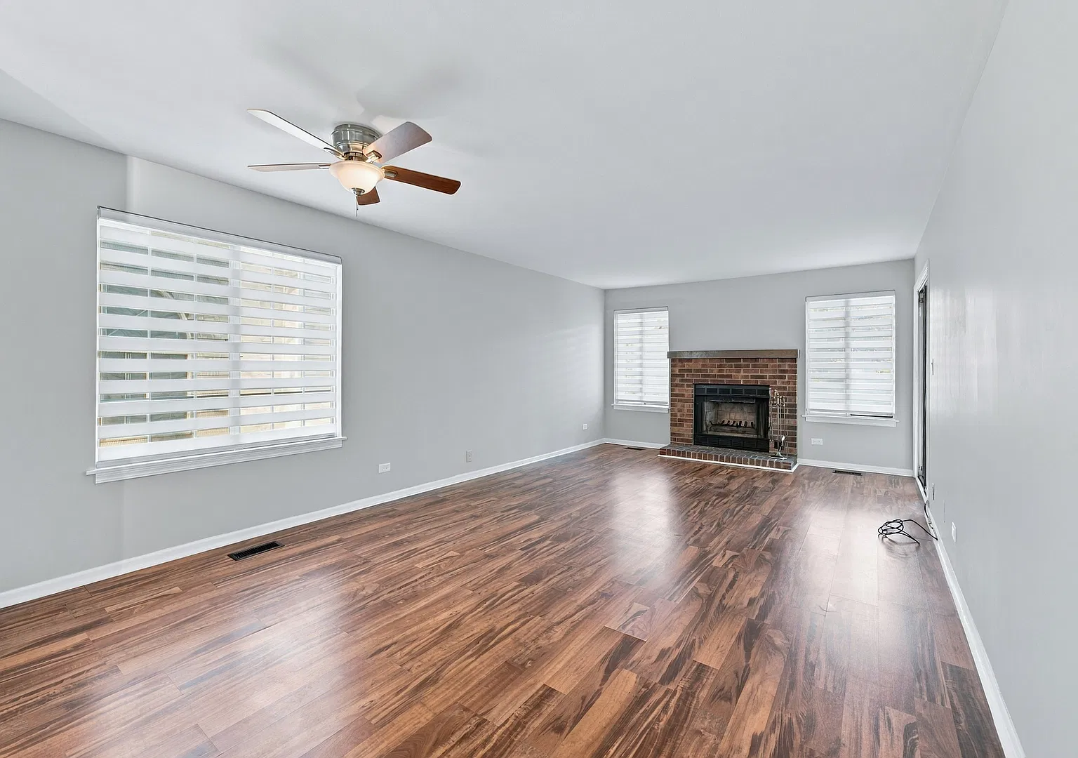 2 bed, 1156 sqft, $2,500 — Photo 2