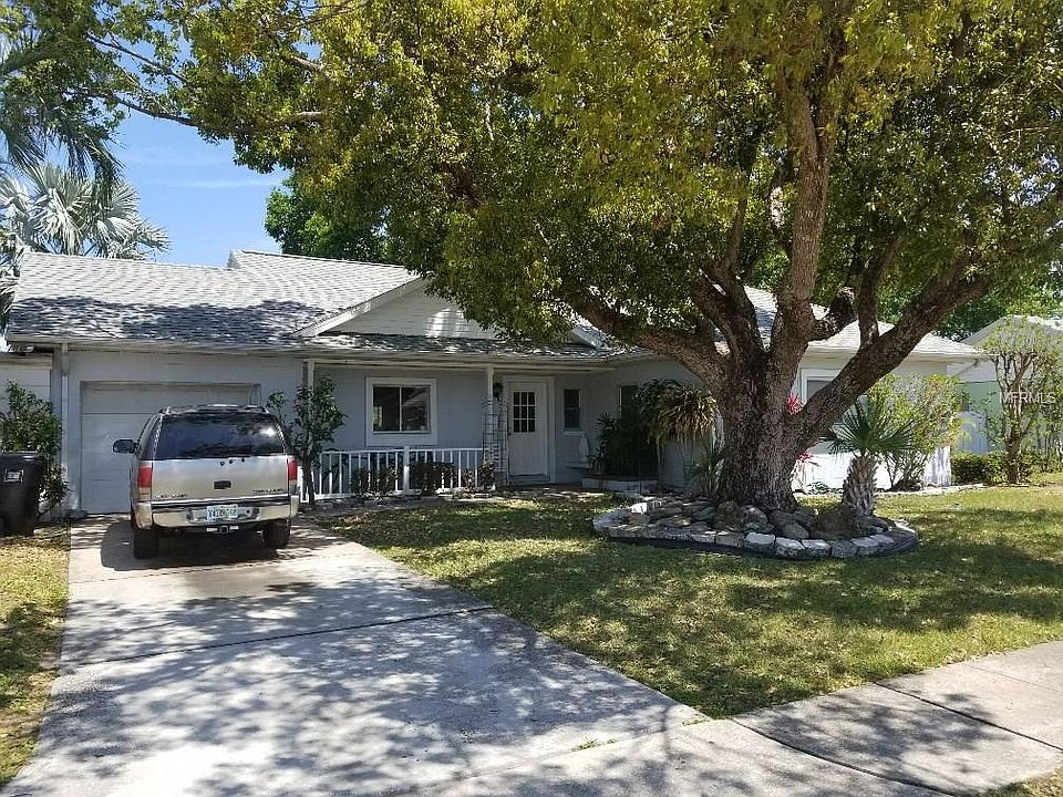 1st image of 3233 Little Sound Dr