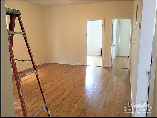 Rented by Manhattan Realty Group | media 4