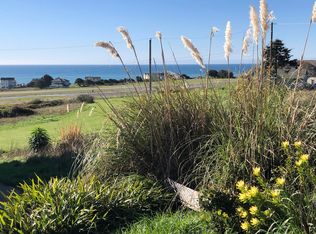 142 Ocean View Rd, Whitethorn, CA 95589