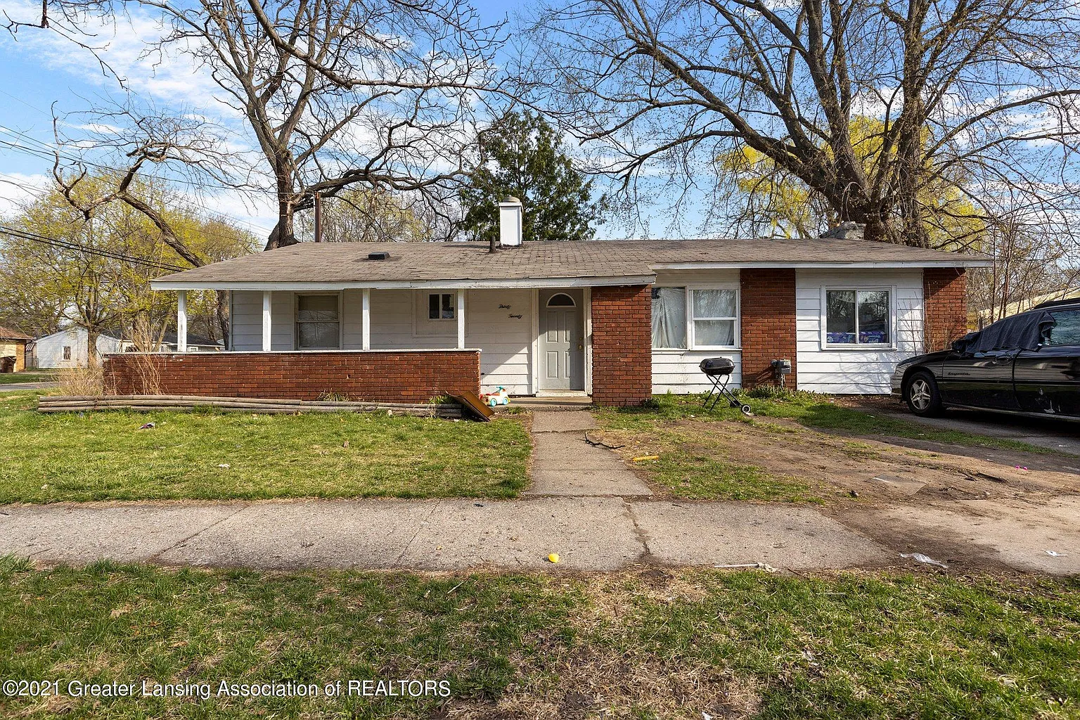 3020 Greenbelt Dr photo 1