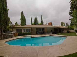 15740 Greenleaf St, Encino, CA 91436