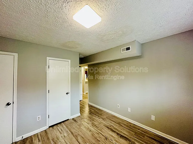 207 Sunn Aire Ct #C — Photo 9